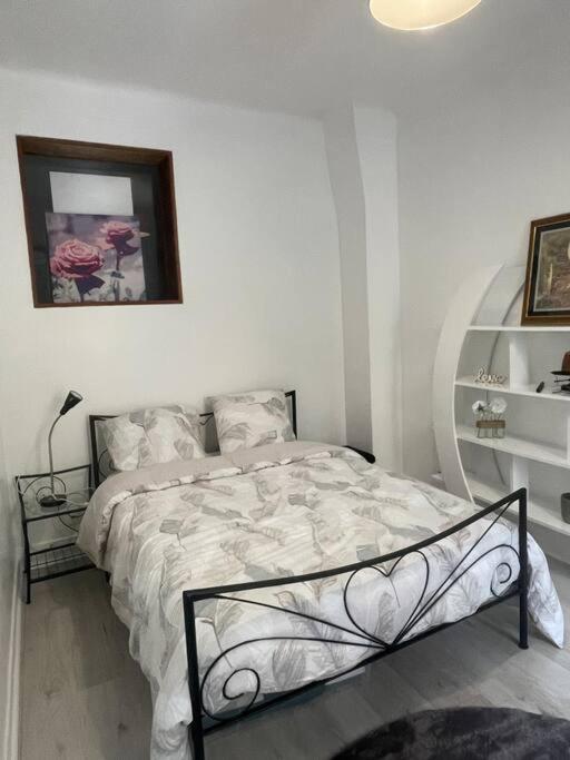 Cosy Apartment In Paris Saint-Ouen  Esterno foto